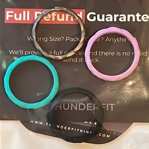 NEW 4 Women's ThunderFit Stackable Silicon Rings, braid design, size 7, 4 colors